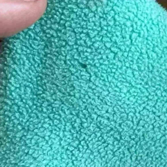 VINEYARD VINES | Seersucker Shep Fleece 1/4 Zip Pullover - Picture 6 of 9